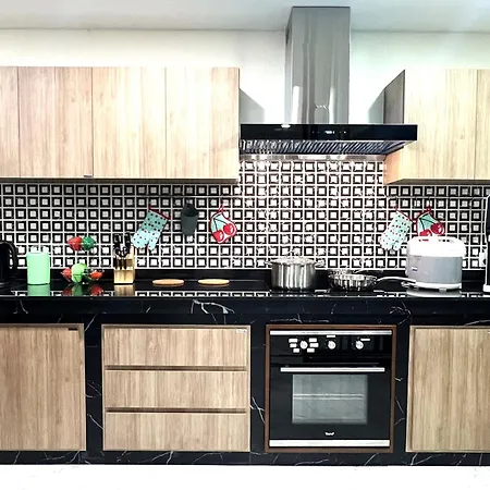 At Four-6 Bed, City Center, Nana Bts, Mbk, Central World, Siam