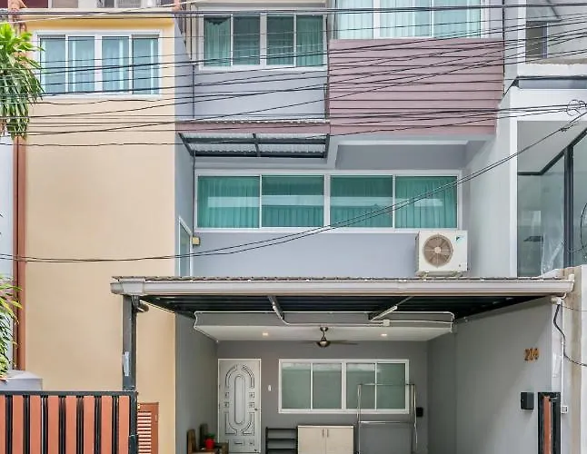 At Four-6 Bed, Center, Nana Bts, Mbk, World, Siam Villa