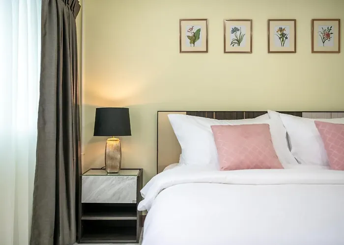 Villa At Four-6 Bed, Center, Nana Bts, Mbk, World, Siam Bangkok